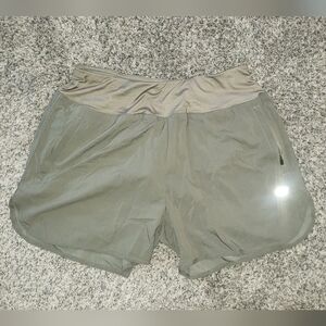 Maroaut|NWT| Relaxed Fit Athletic Shorts with Curved Hem